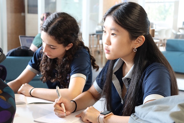 Lincon School - Nosotros