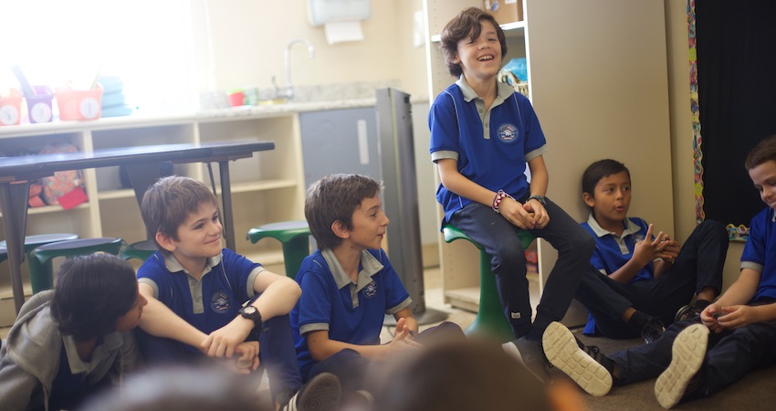 Lincon School - Nosotros