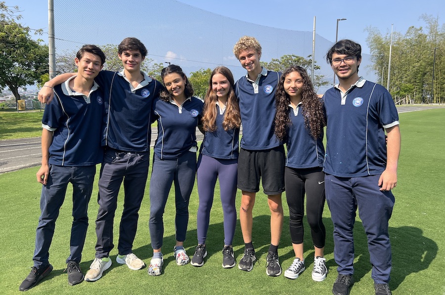 Lincon School - Nosotros